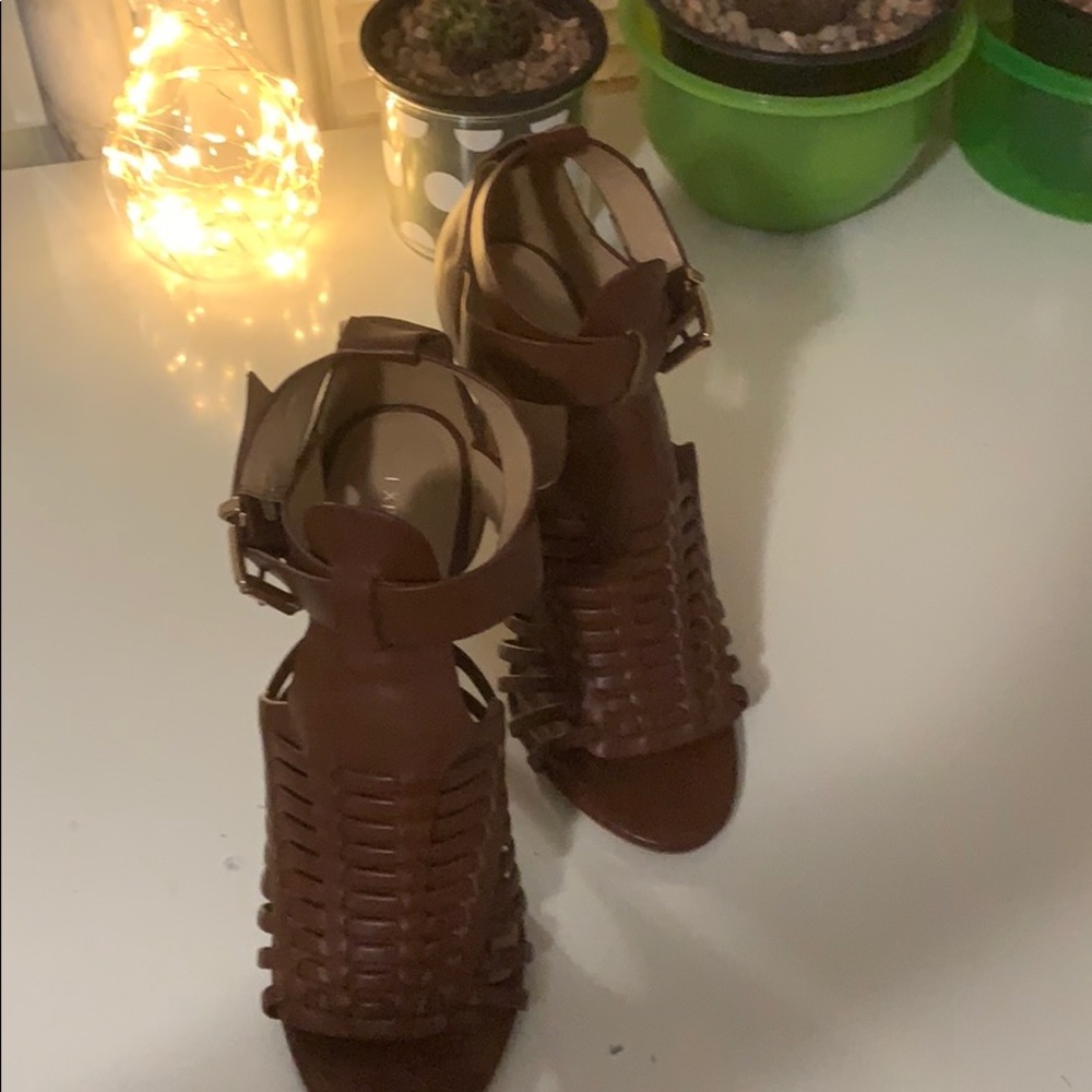 Express heels - Picture 2 of 5